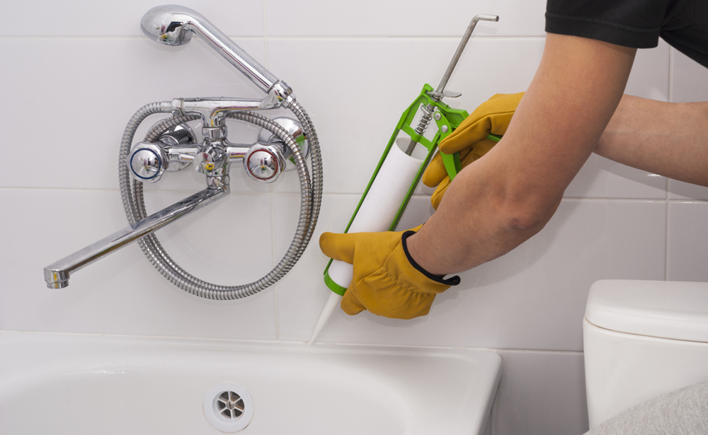 Bathroom caulking repair services in Northern New Jersey