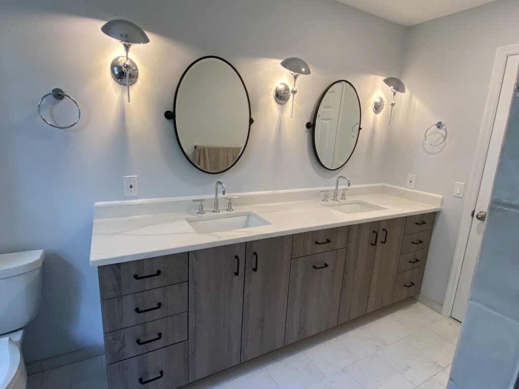 Hall bathroom remodel in Randolph, New Jersey